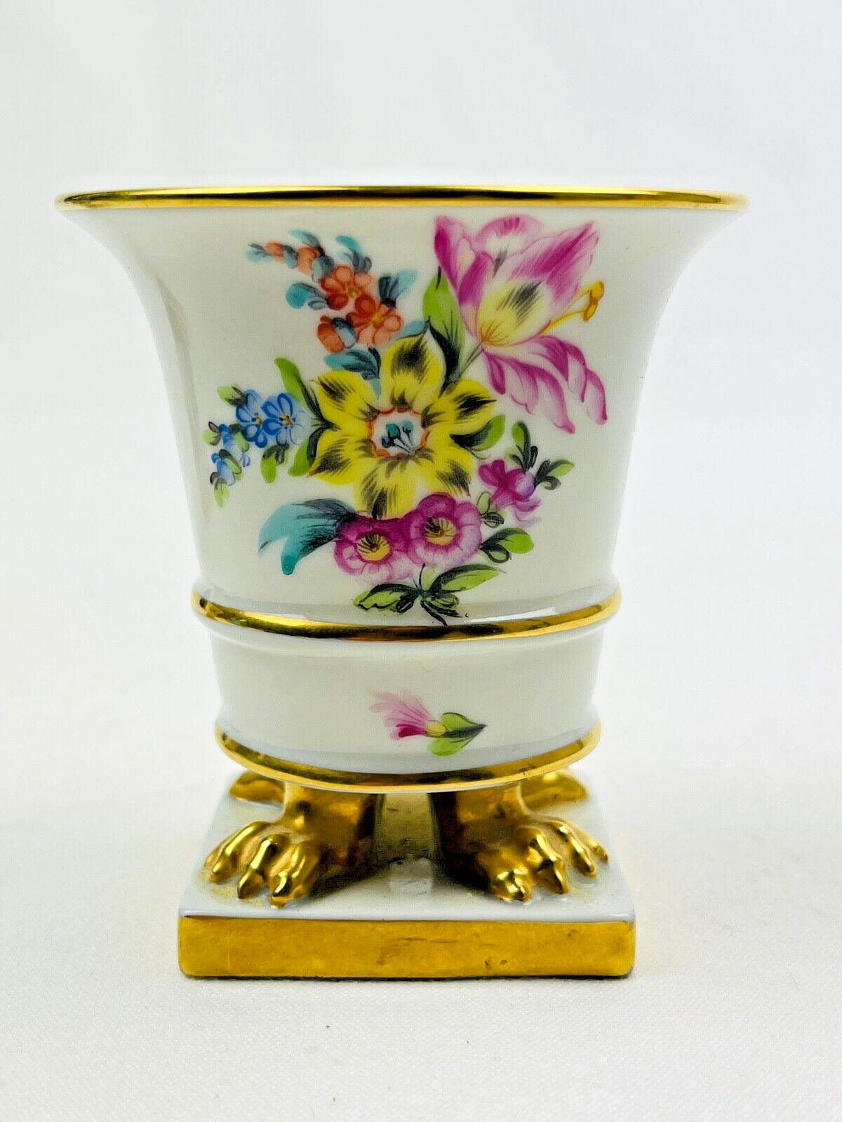 Paire de petits vases en porcelaine Herend