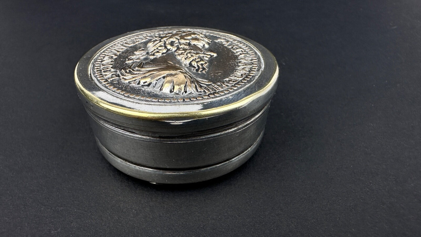 Ancien Ruban-mètre En Métal Argenté, Réplique Monnaie Romaine