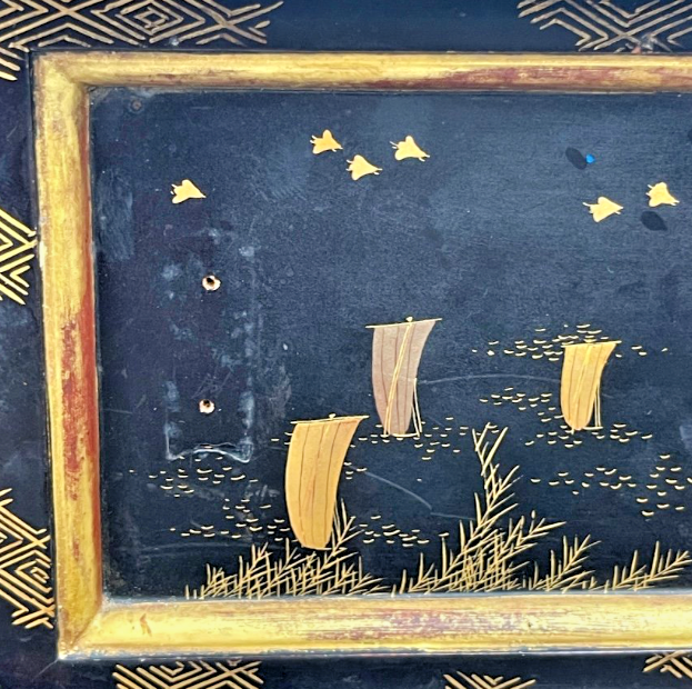 Cabinet En Laque Et Plaques De Porcelaine, Japon 19ème