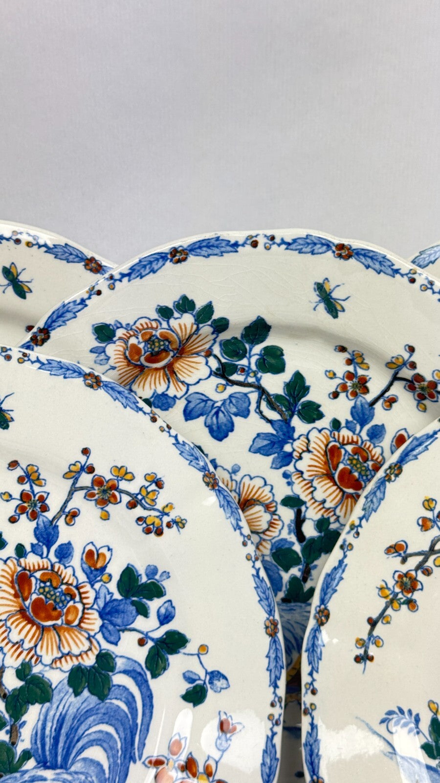Gien 1875, suite de 6 assiettes plates Coq et pivoines