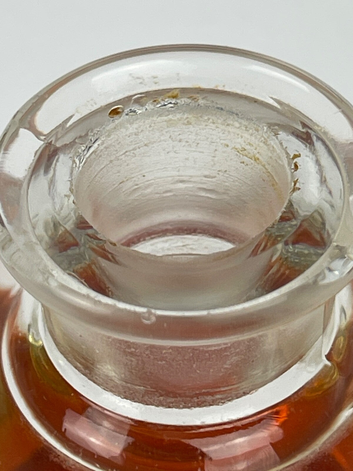 ANCIEN FLACON A PARFUM MITSOUKO EN CRISTAL DE BACCARAT
