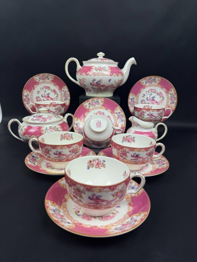 Minton, service à thé, 6 tasses et 3 pièces de forme, pink cockatrice, oiseau de