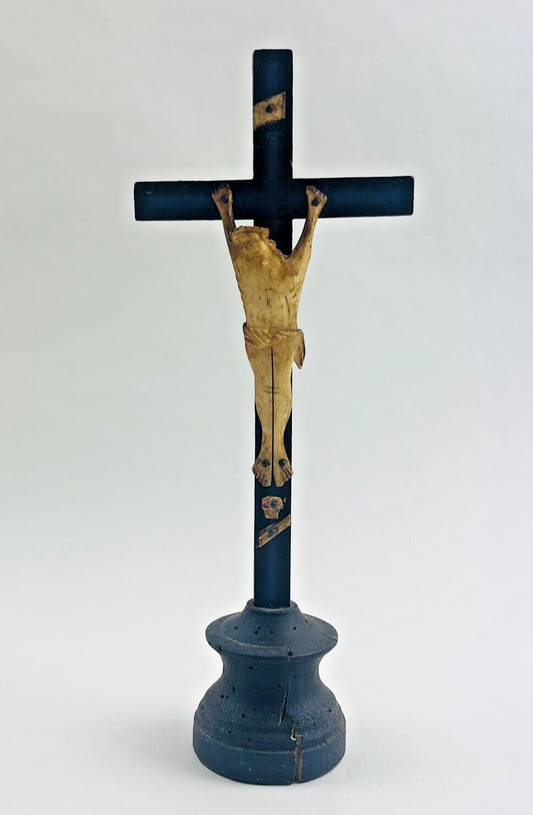 Ancien Christ Janséniste, Christ en os et bois ancien, crucifix  Janséniste