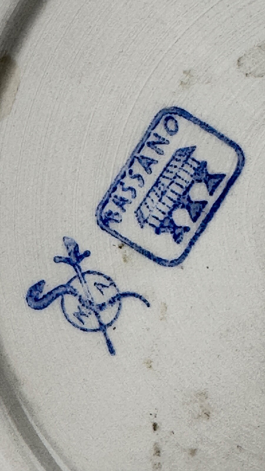 Assiette murale décorative faïence et étain aux fruits