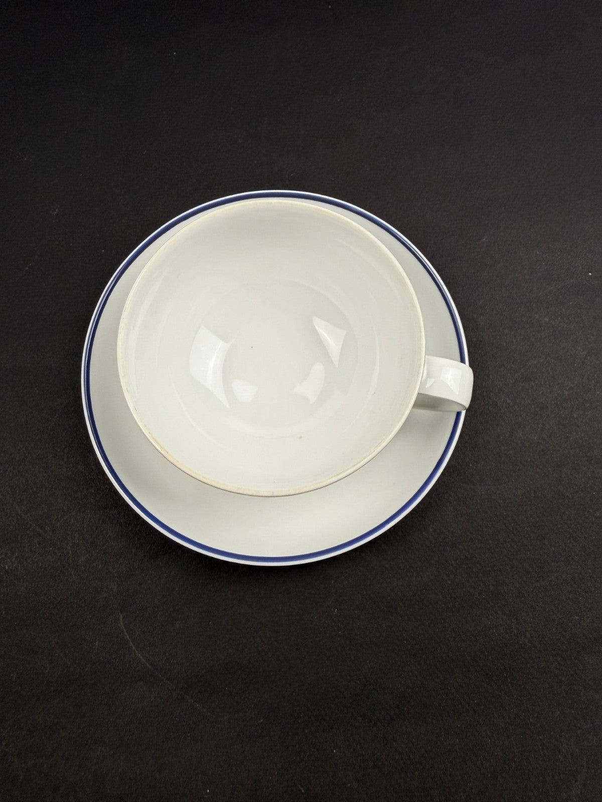 Suite de 6 tasses à thé Geneviève Lethu modèle Filea 1995
