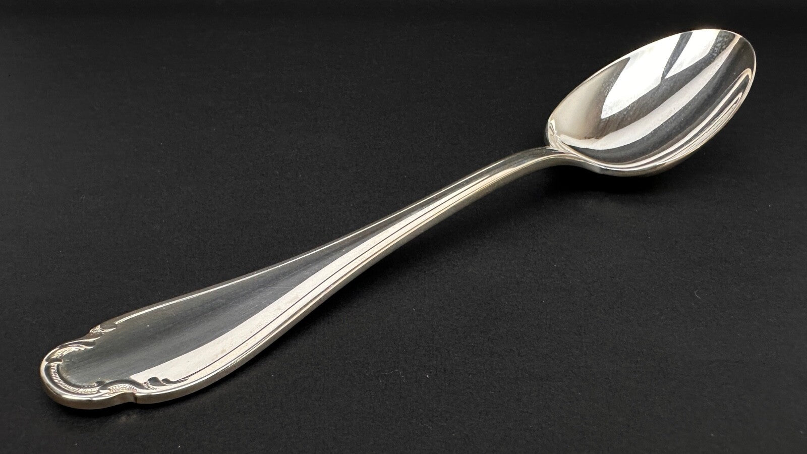 Christofle,  cuillère à soupe,  modèle Pompadour, Paris. Neuve.