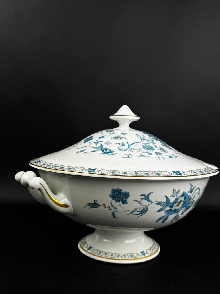 Soupière Haviland Limoges modèle Nankin décor bleu et or