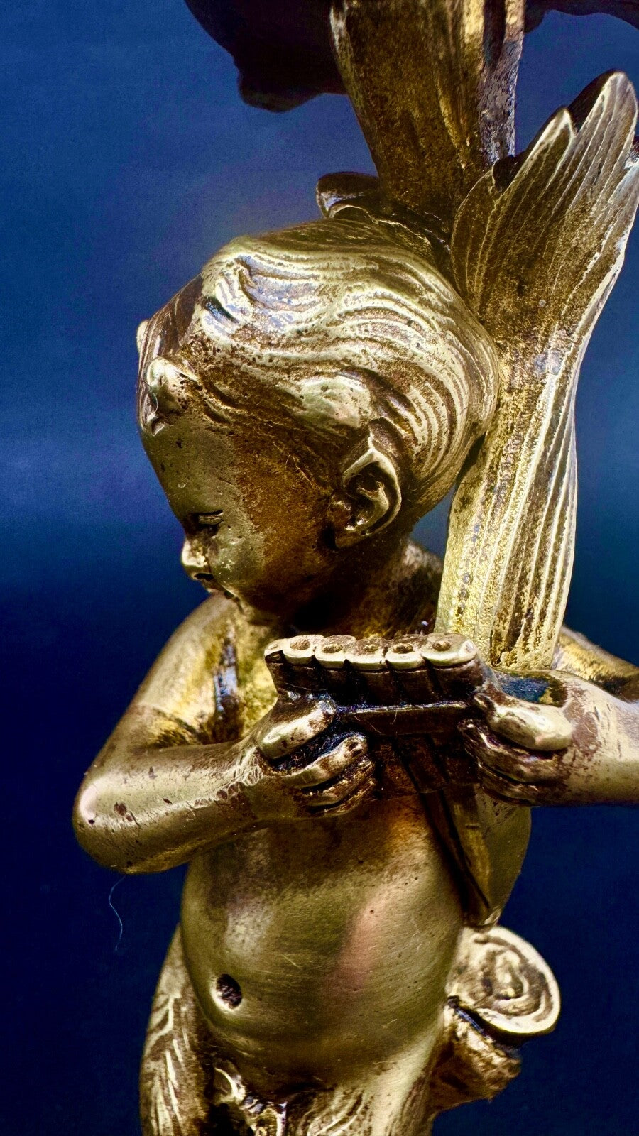 Paire de bougeoirs en bronze doré, putti, faune XIXème siècle