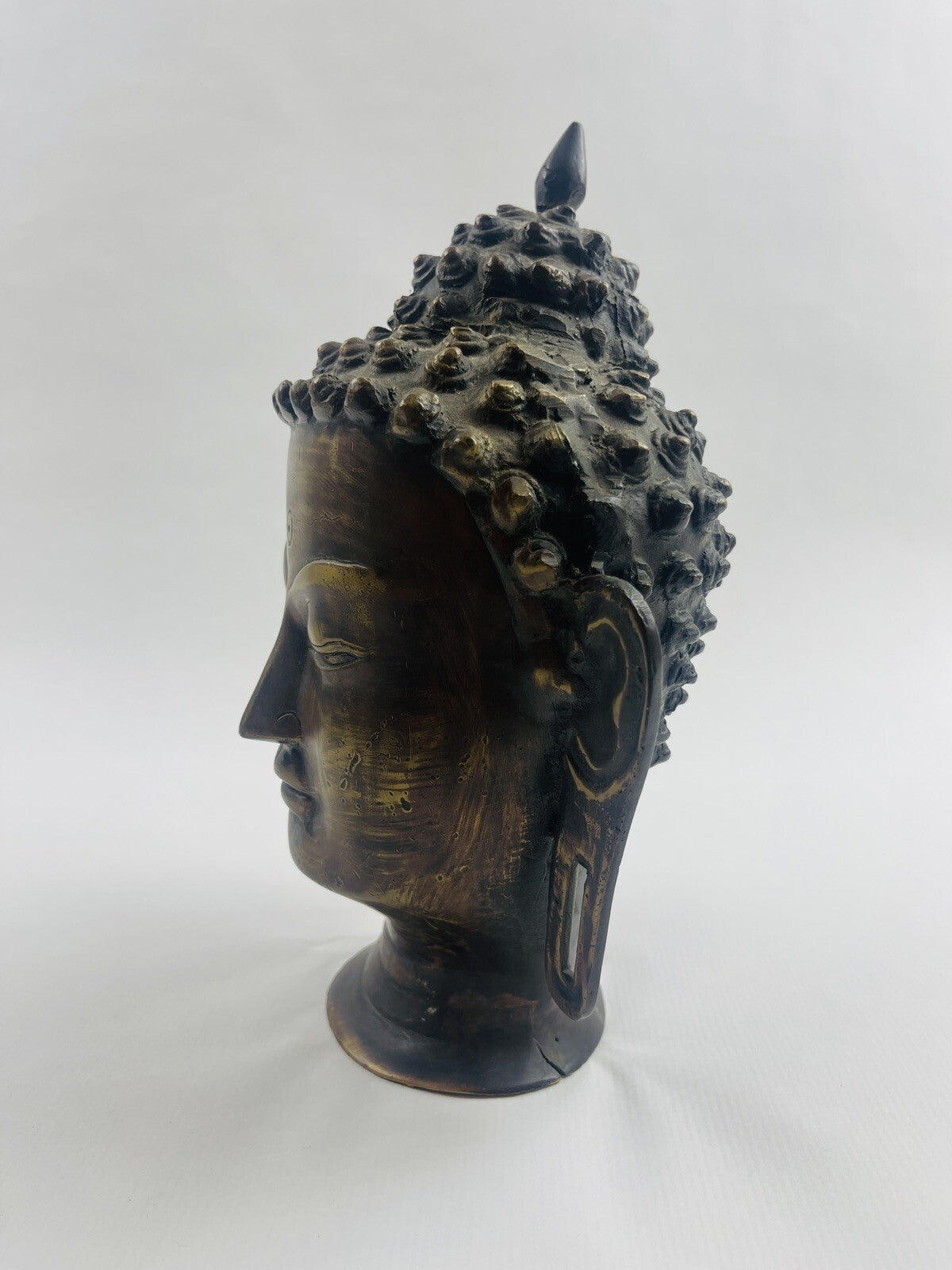 Grande tête de Bouddha en bronze
