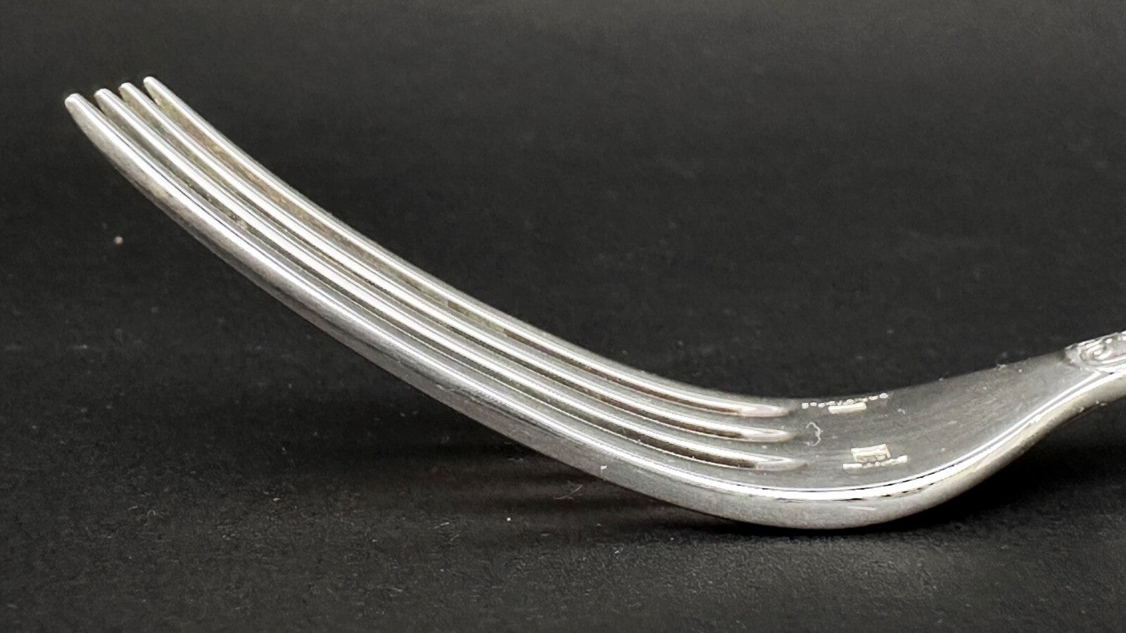 Christofle, Modèle Malmaison, Suite De 12 Fourchettes à Entremets