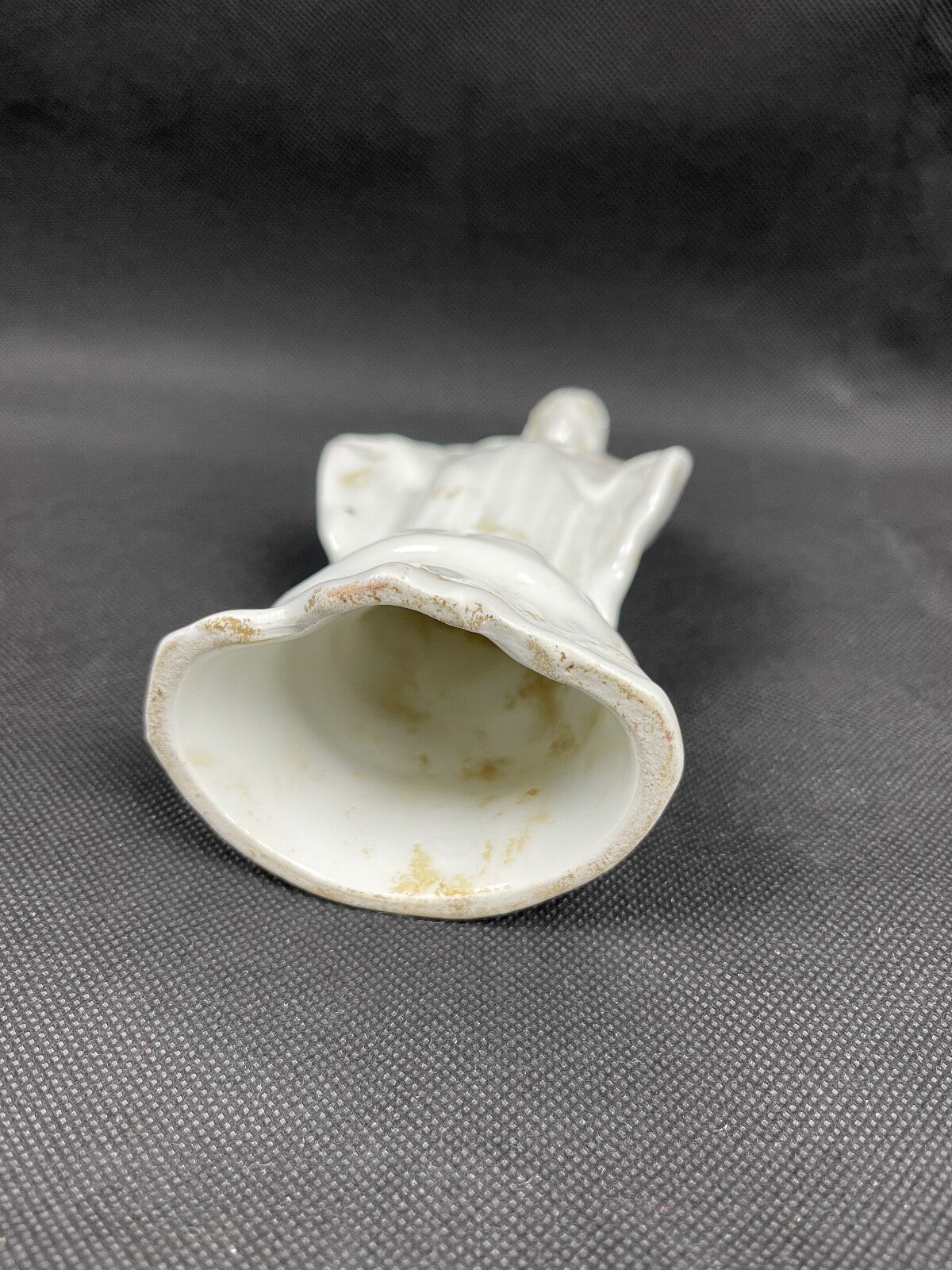 Statuette de la  Vierge  en porcelaine de Paris