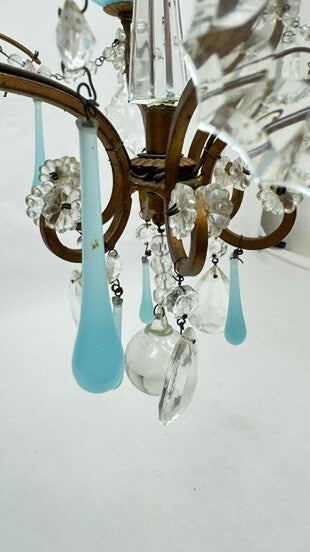 Petit lustre italien en laiton, opaline bleue et pampilles, années 50flag