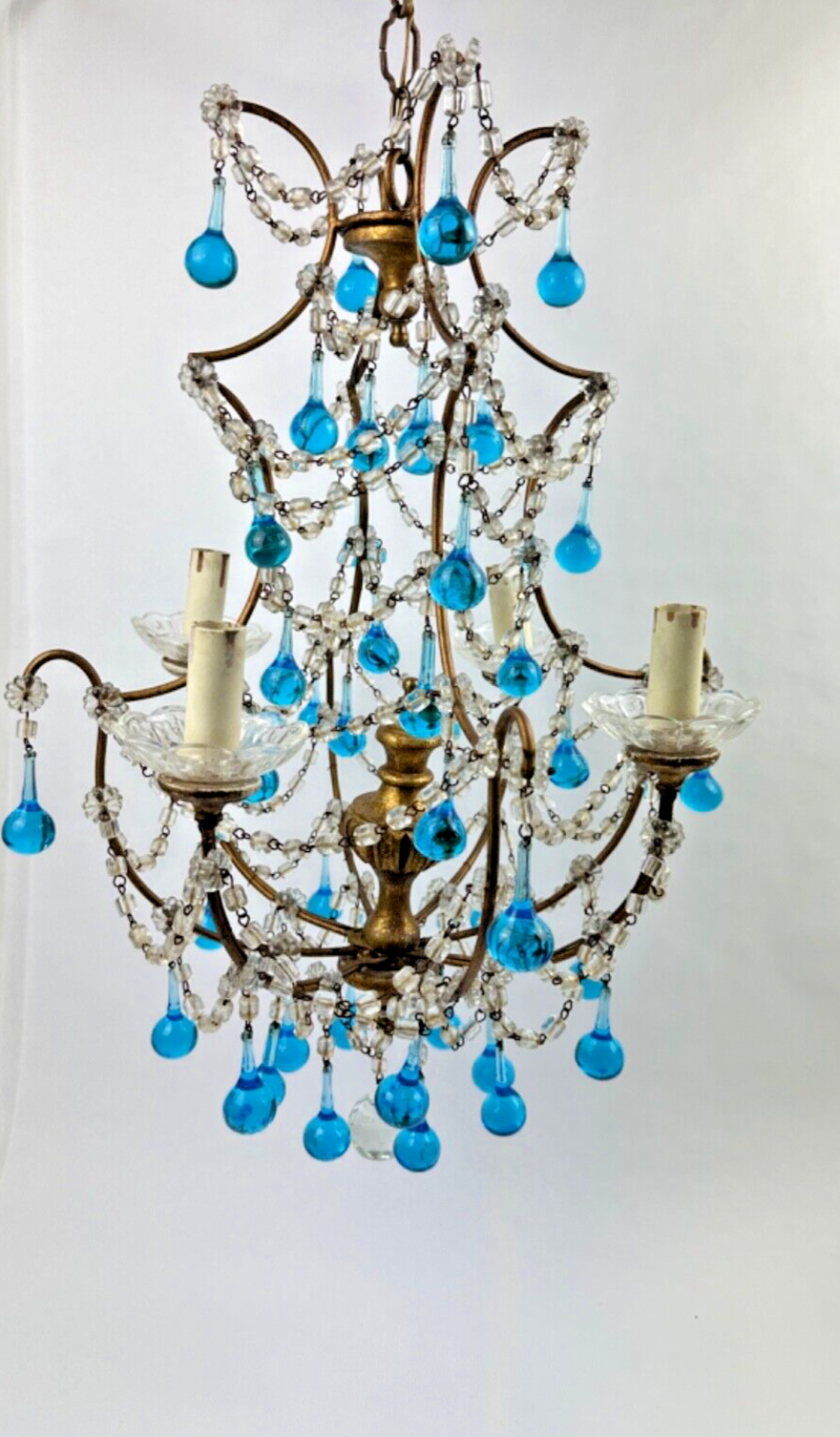 Lustre à pampilles italien perles bleues et bois doré