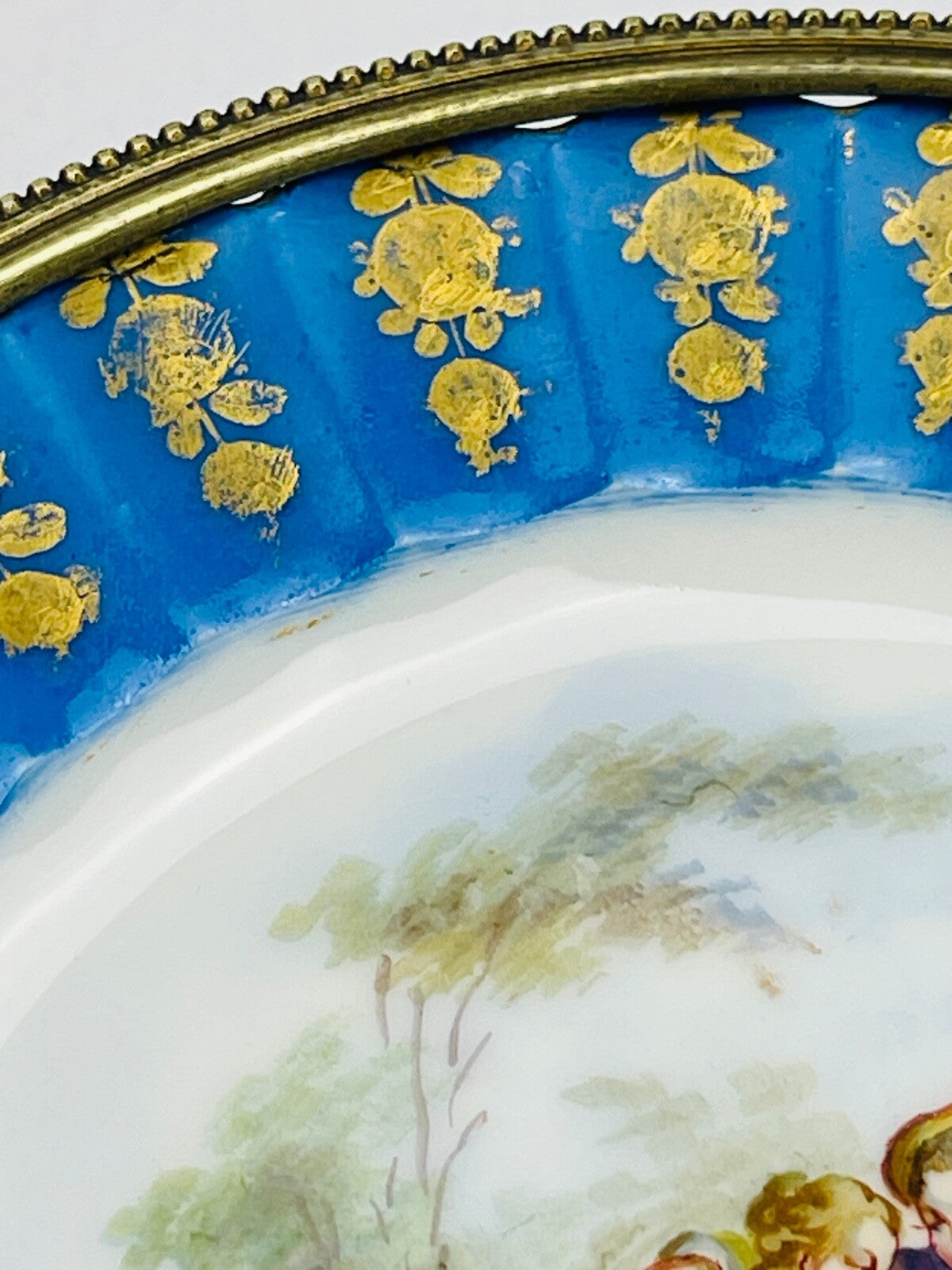 Petite Assiette En Porcelaine De Sèvres S. 70