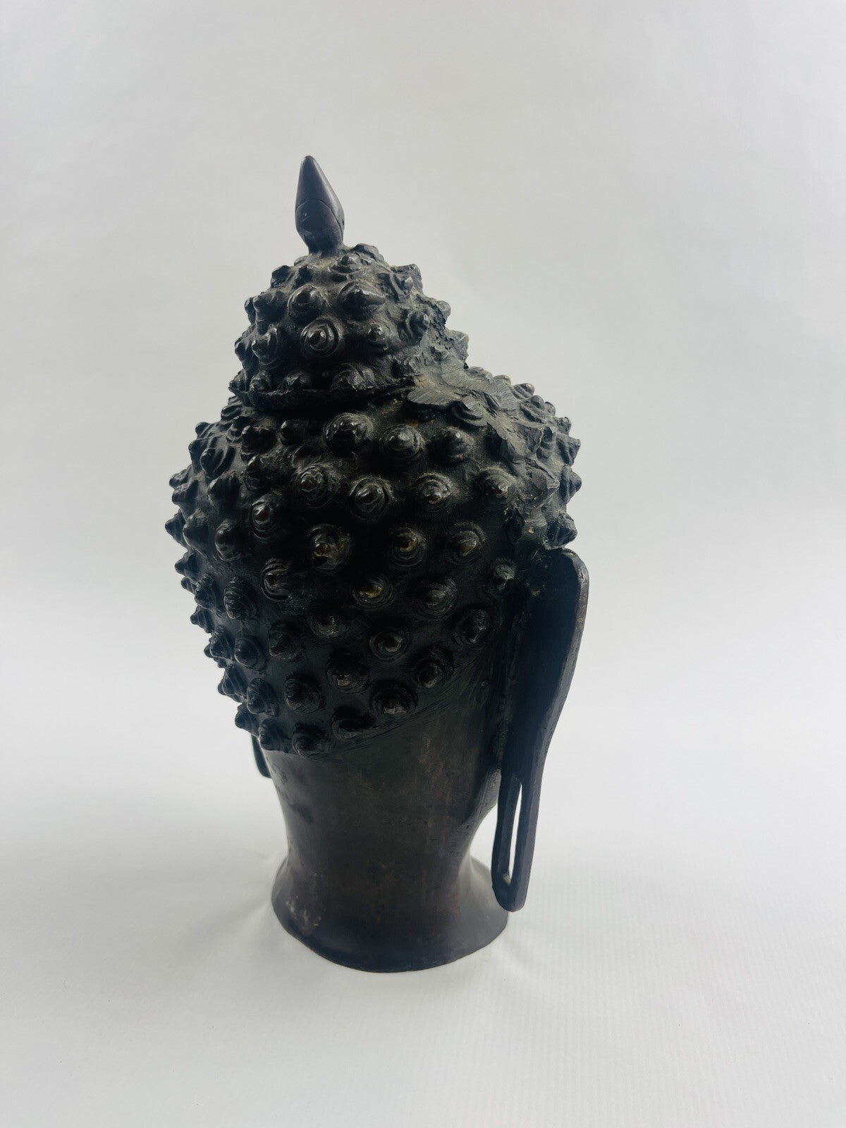 Grande tête de Bouddha en bronze