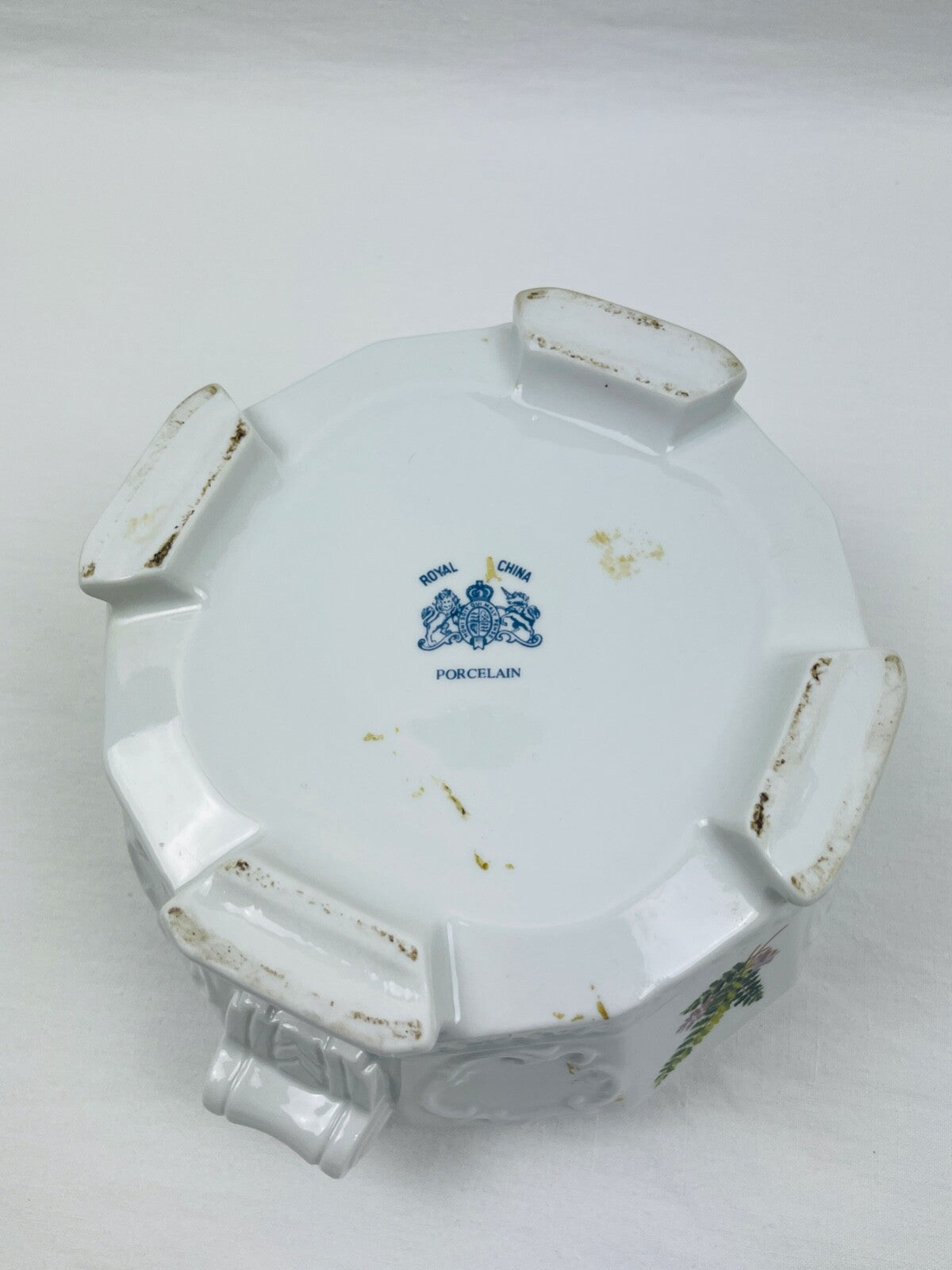 Soupière ou légumier en porcelaine Royal China