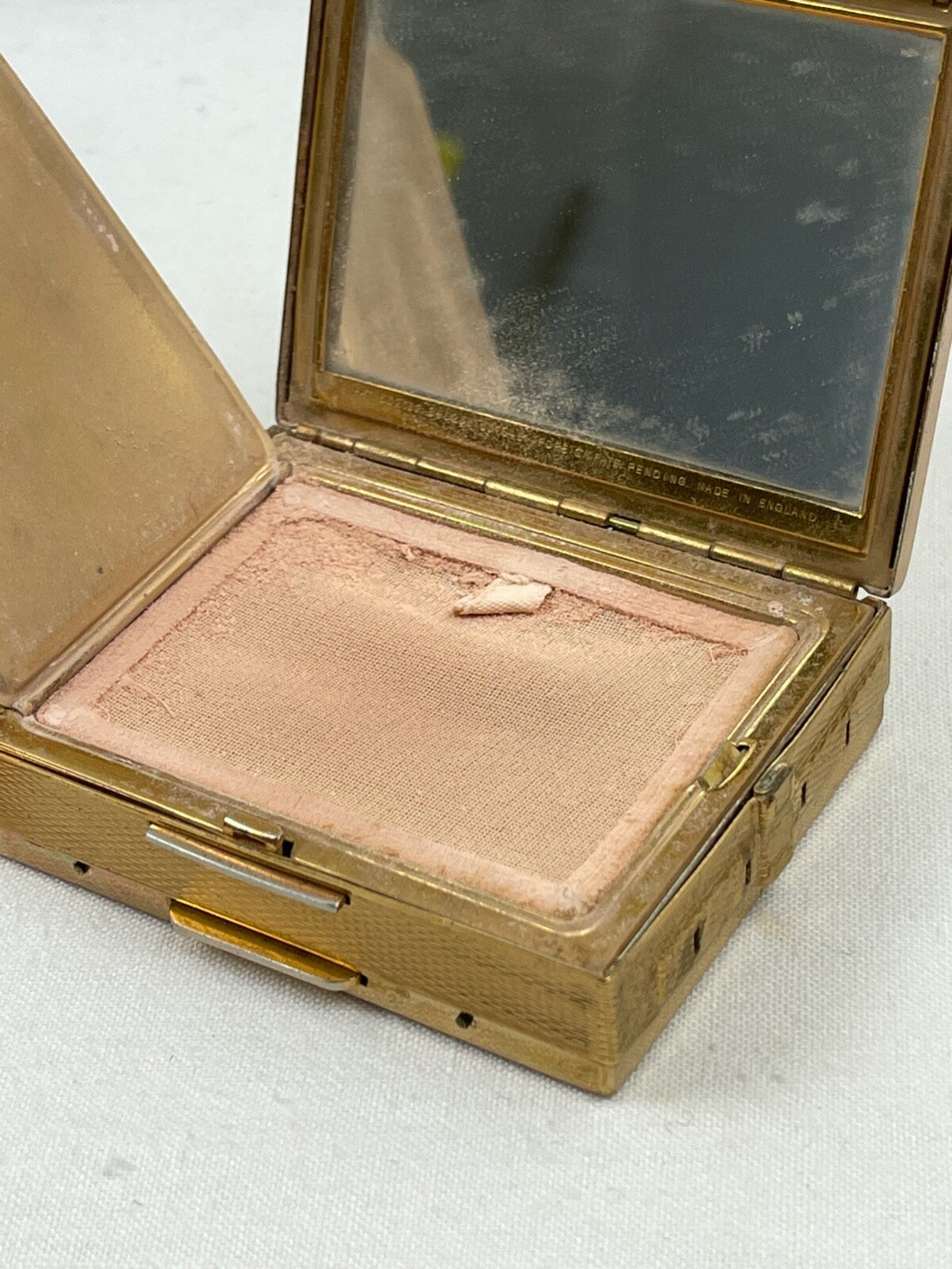 Minaudière,  poudrier, étui à cigarettes Stratton
