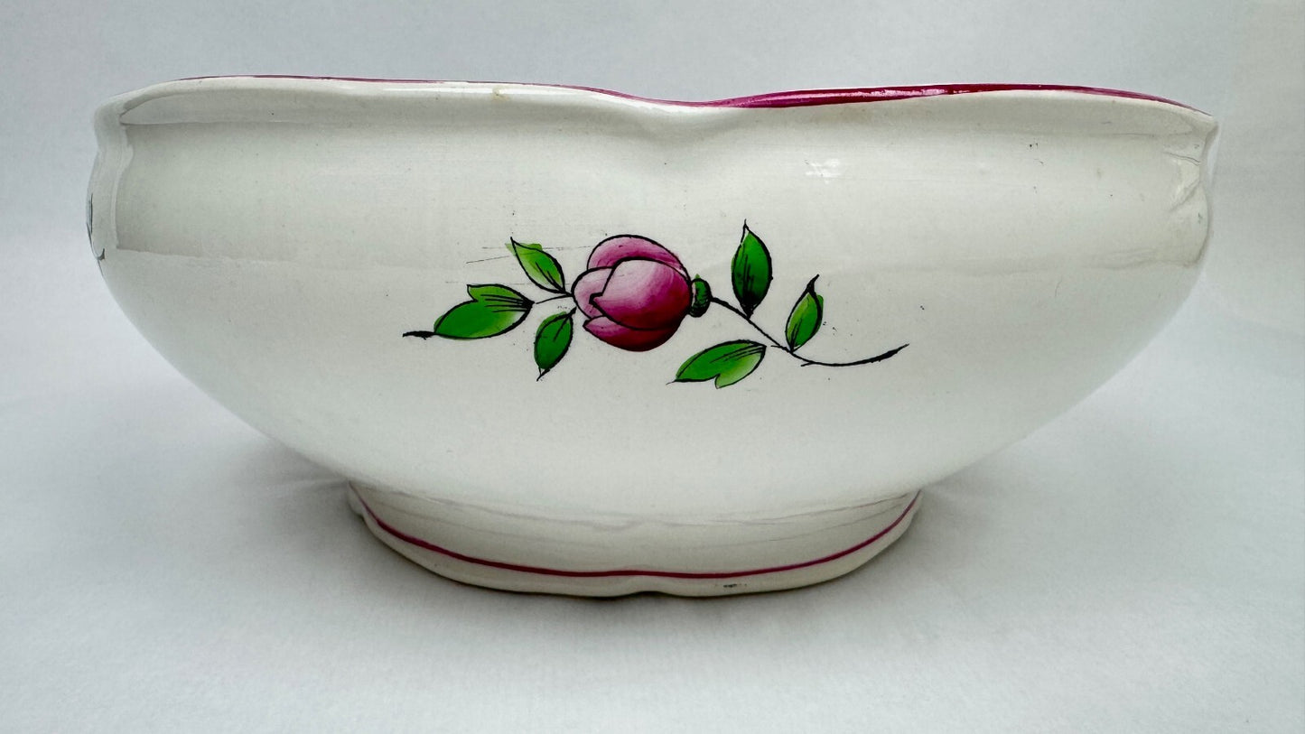 Boch Frères, La Louvière, soupière décor floral