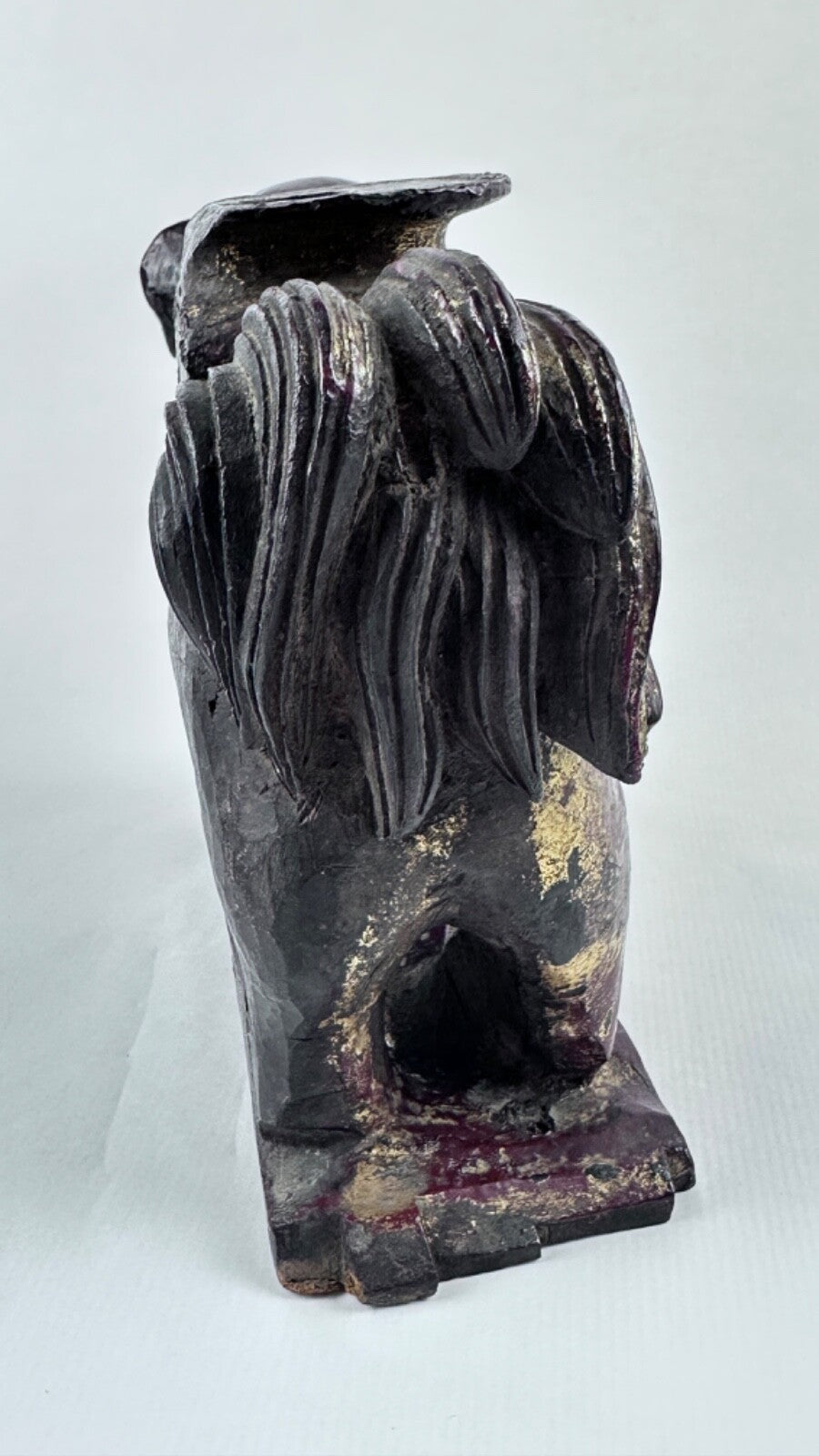 Paire de chiens de Fô en bois sculpté et doré 19ème
