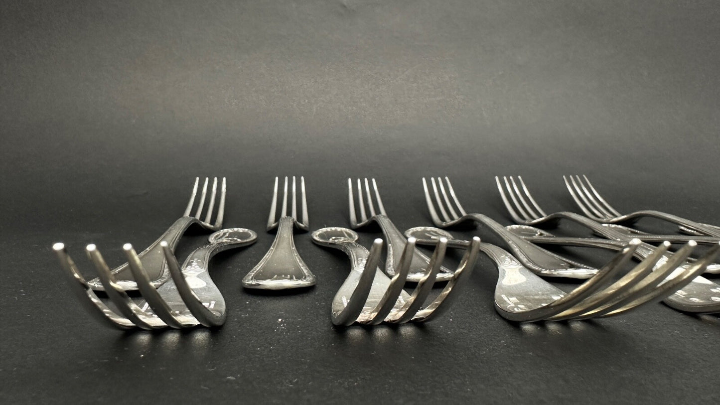 Christofle, Modèle Malmaison, Suite De 12 Fourchettes à Entremets