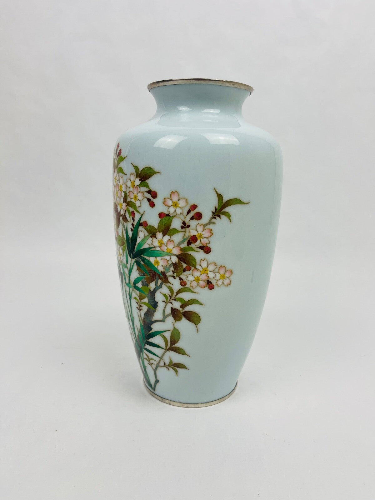 Vase en émaux cloisonnés Japonais dans le goût d' Ando Jubei