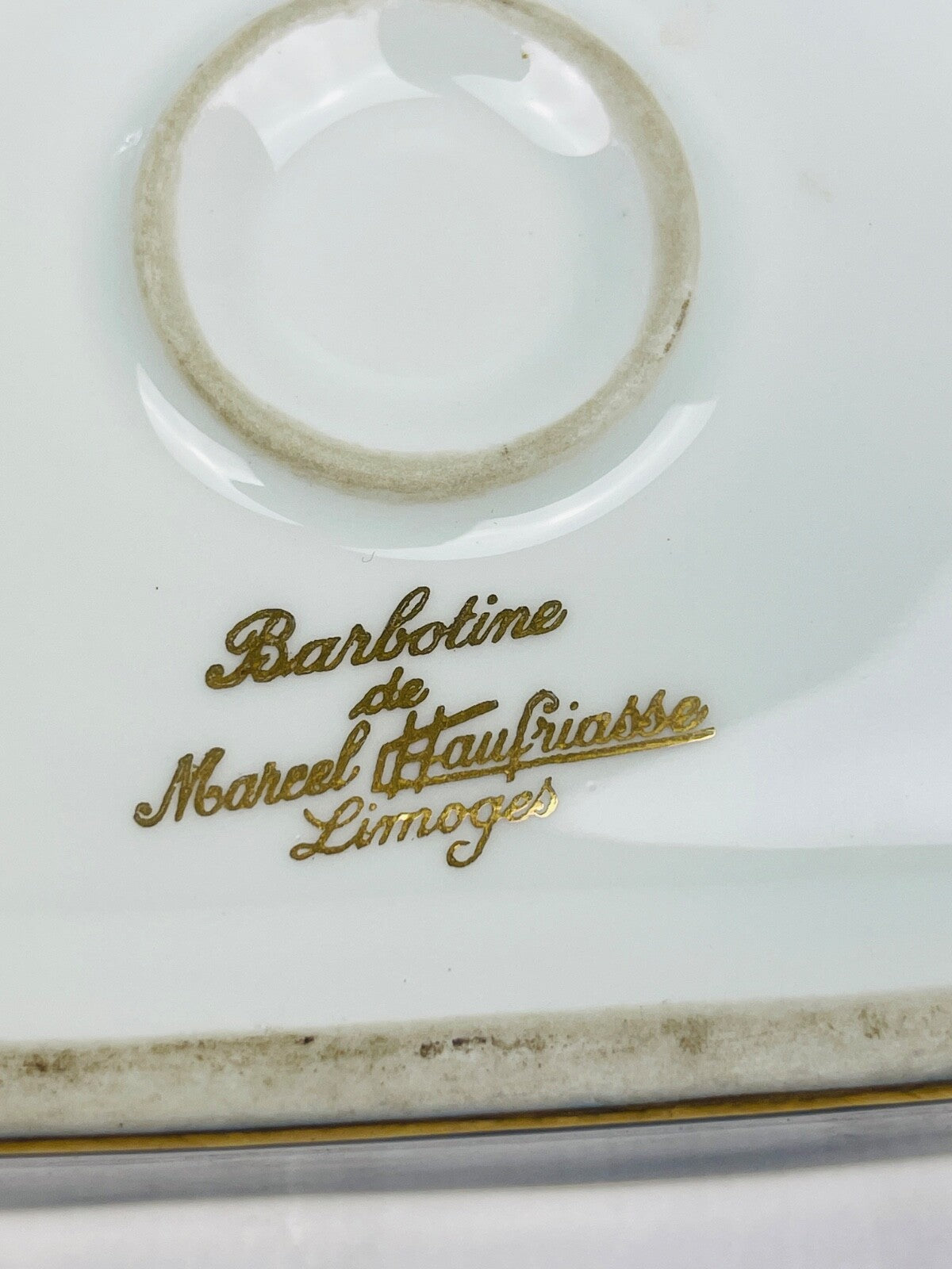 Bonbonnière en porcelaine bleu de Four de Limoges Marcel CHAUFRIASSE