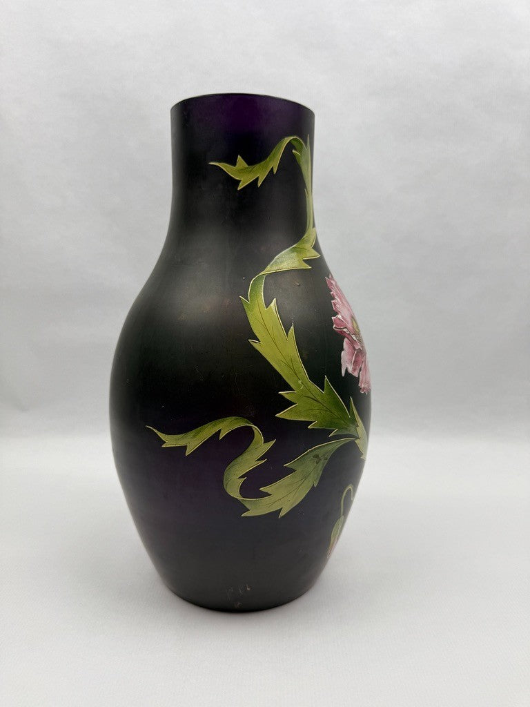 Vase Art Nouveau en verre émaillé violet décor de pavots, Poschinger vers 1900