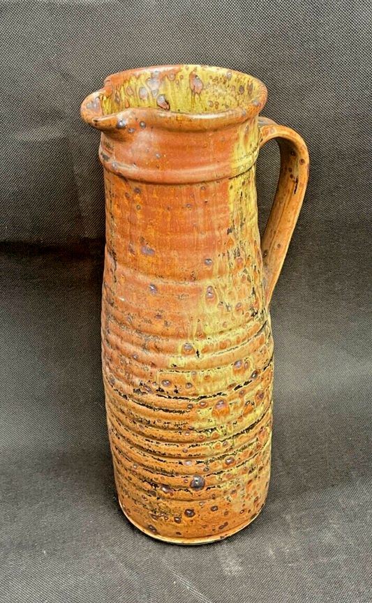 Ancien grand pichet en grès vernissé