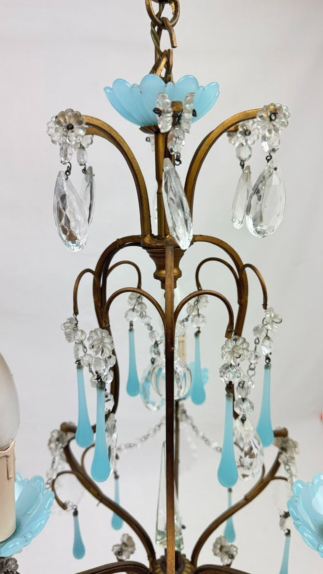 Petit lustre italien en laiton, opaline bleue et pampilles, années 50flag