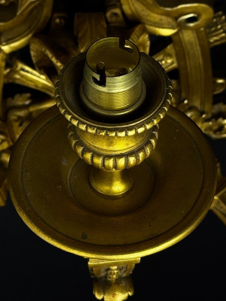Paire d’importantes appliques en bronze doré, style Louis XVI, époque XIXe