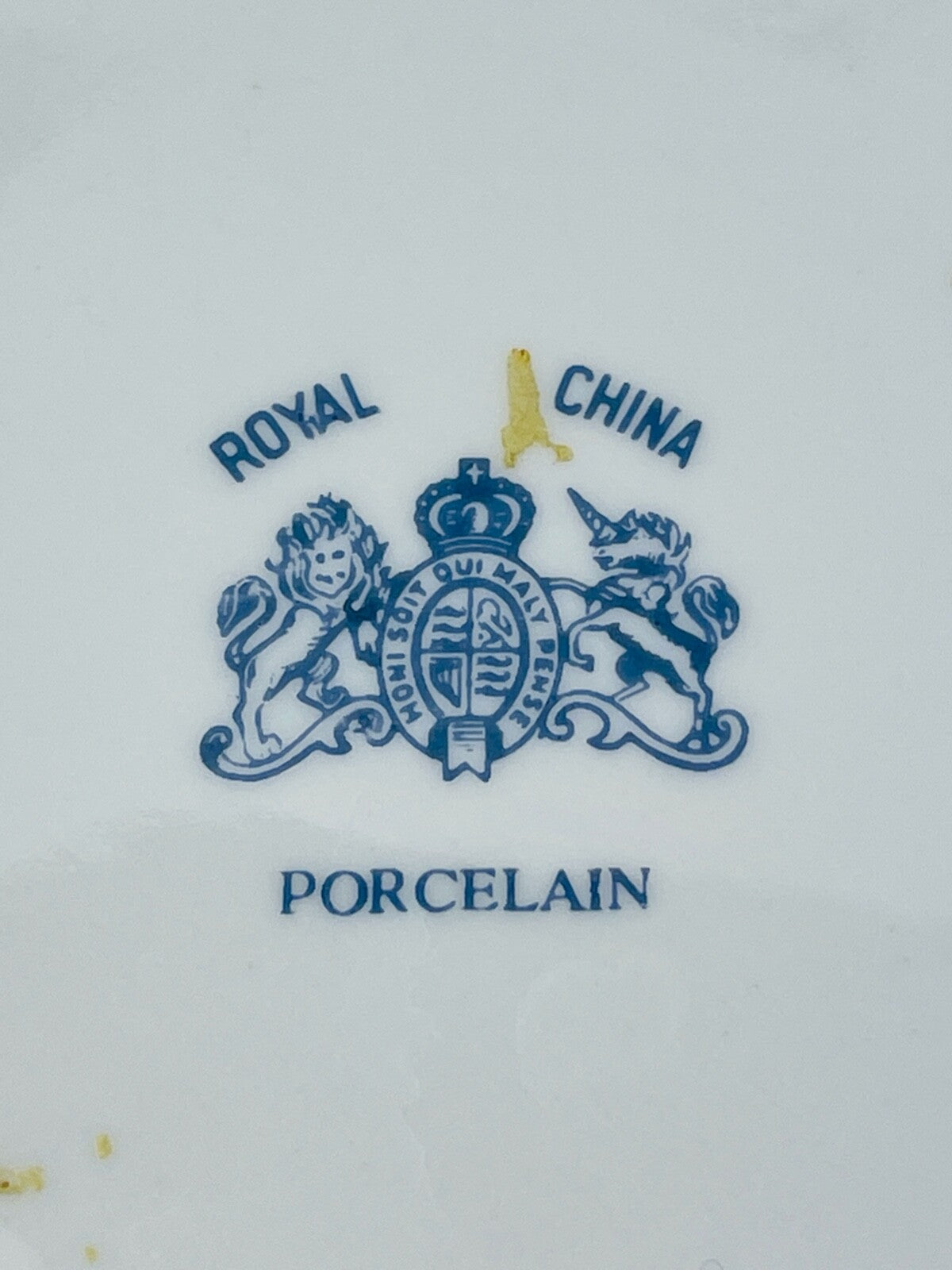 Soupière ou légumier en porcelaine Royal China