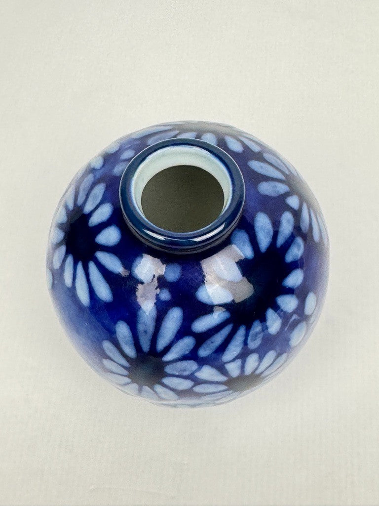Vase n°1 - Tharaud Limoges – Porcelaine émaillée bleu et blanc