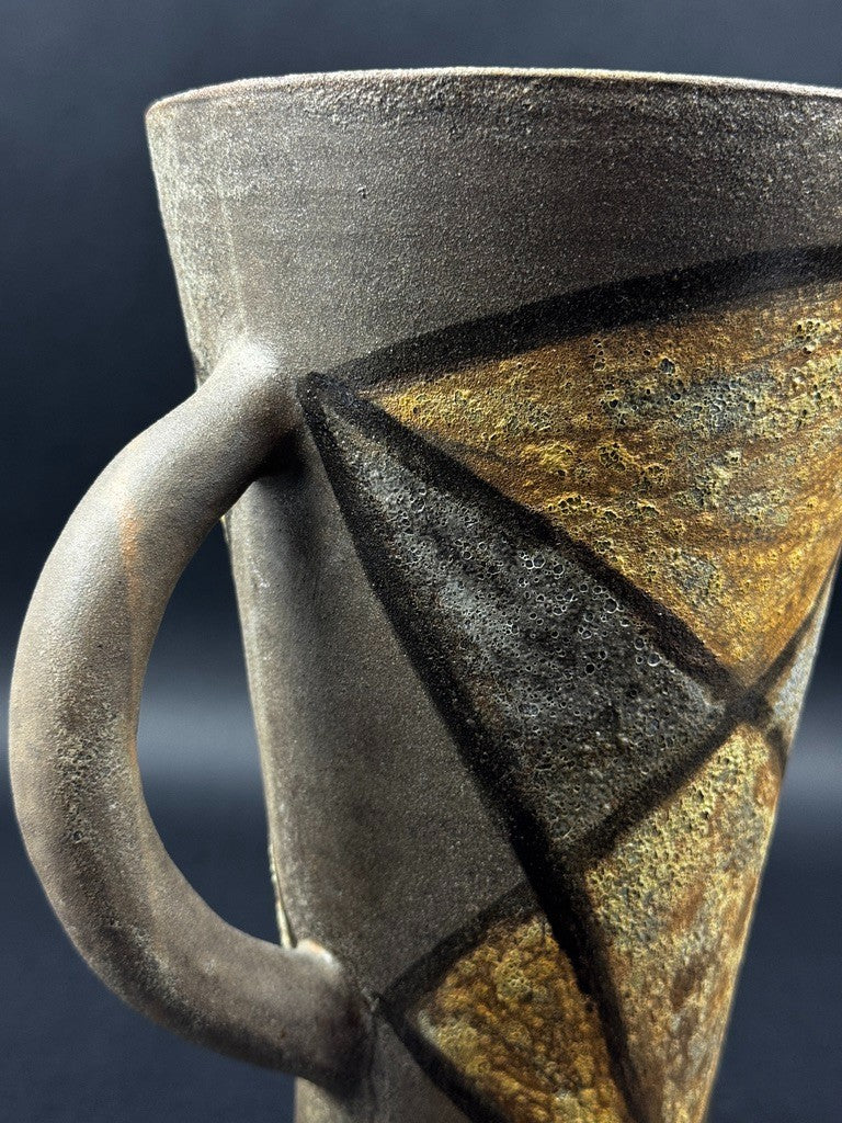 Pichet signé Alexandra Kostanda (1921-2011) Vallauris en grès émaillé années 60