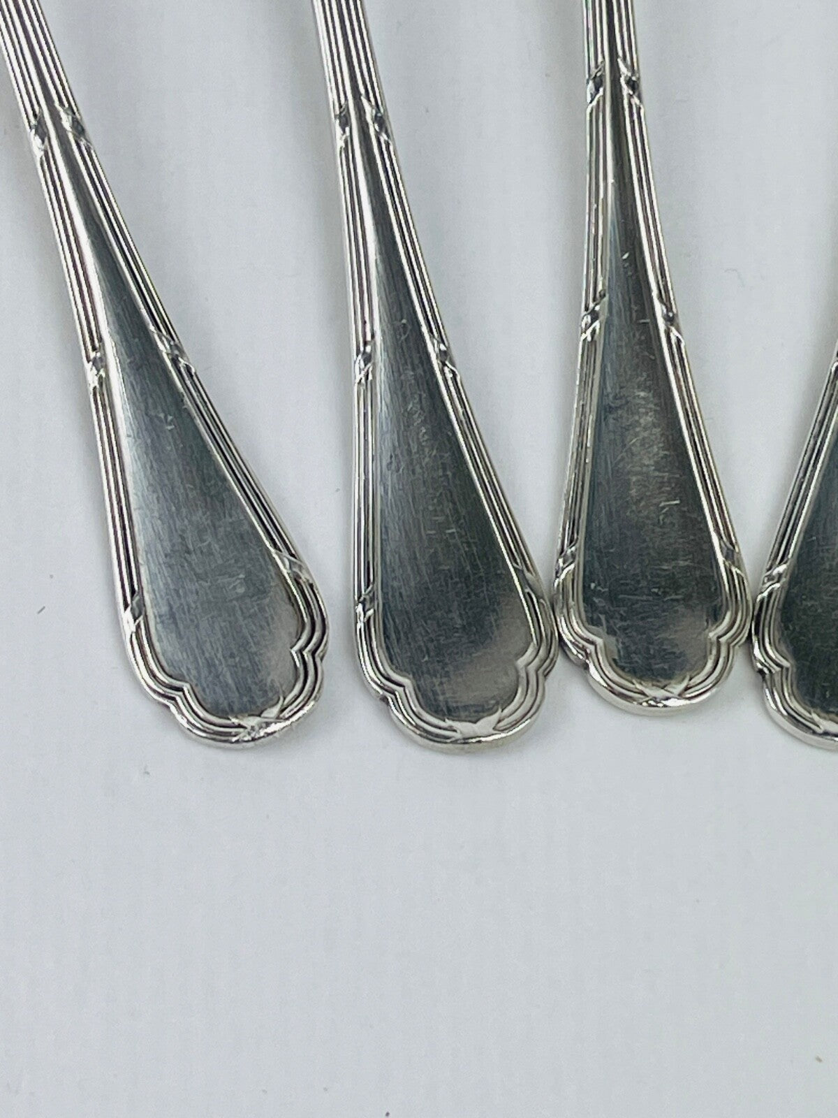 Suite de 6 petites cuillères  Ercuis modèle Trianon