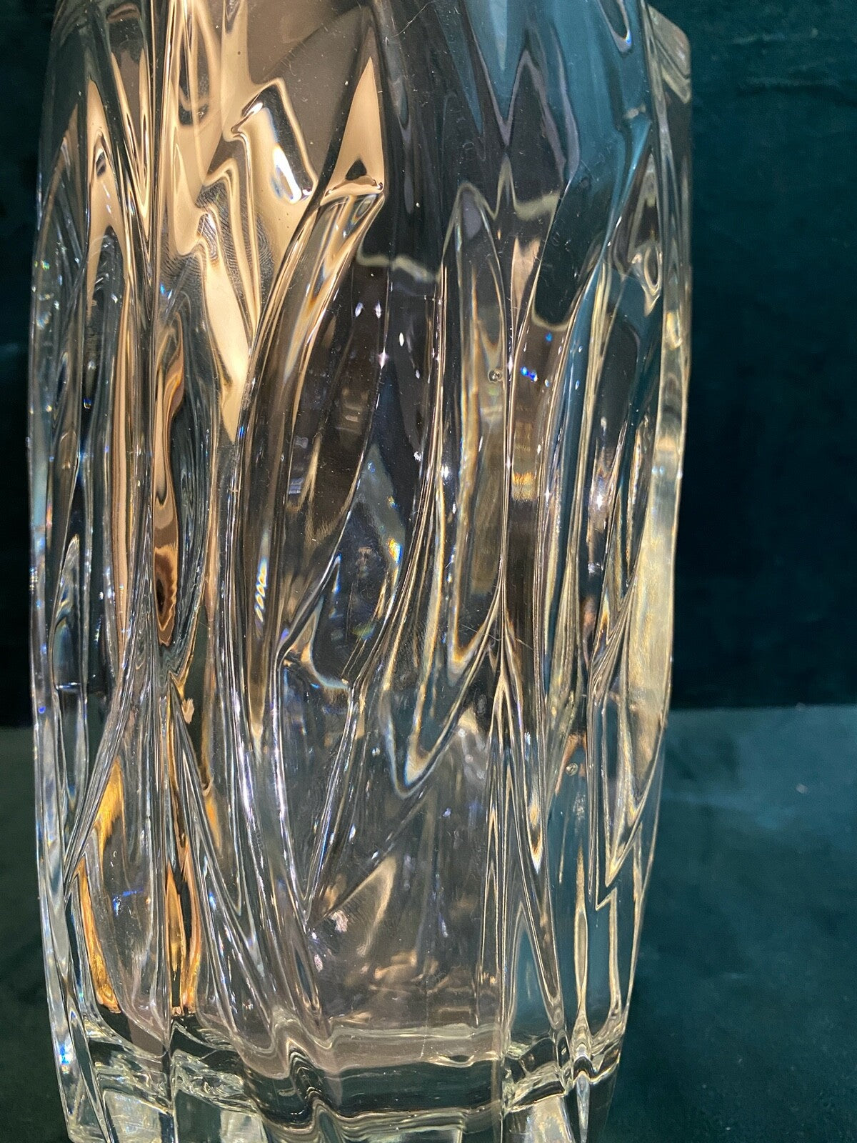 Ancien  vase en cristal épais