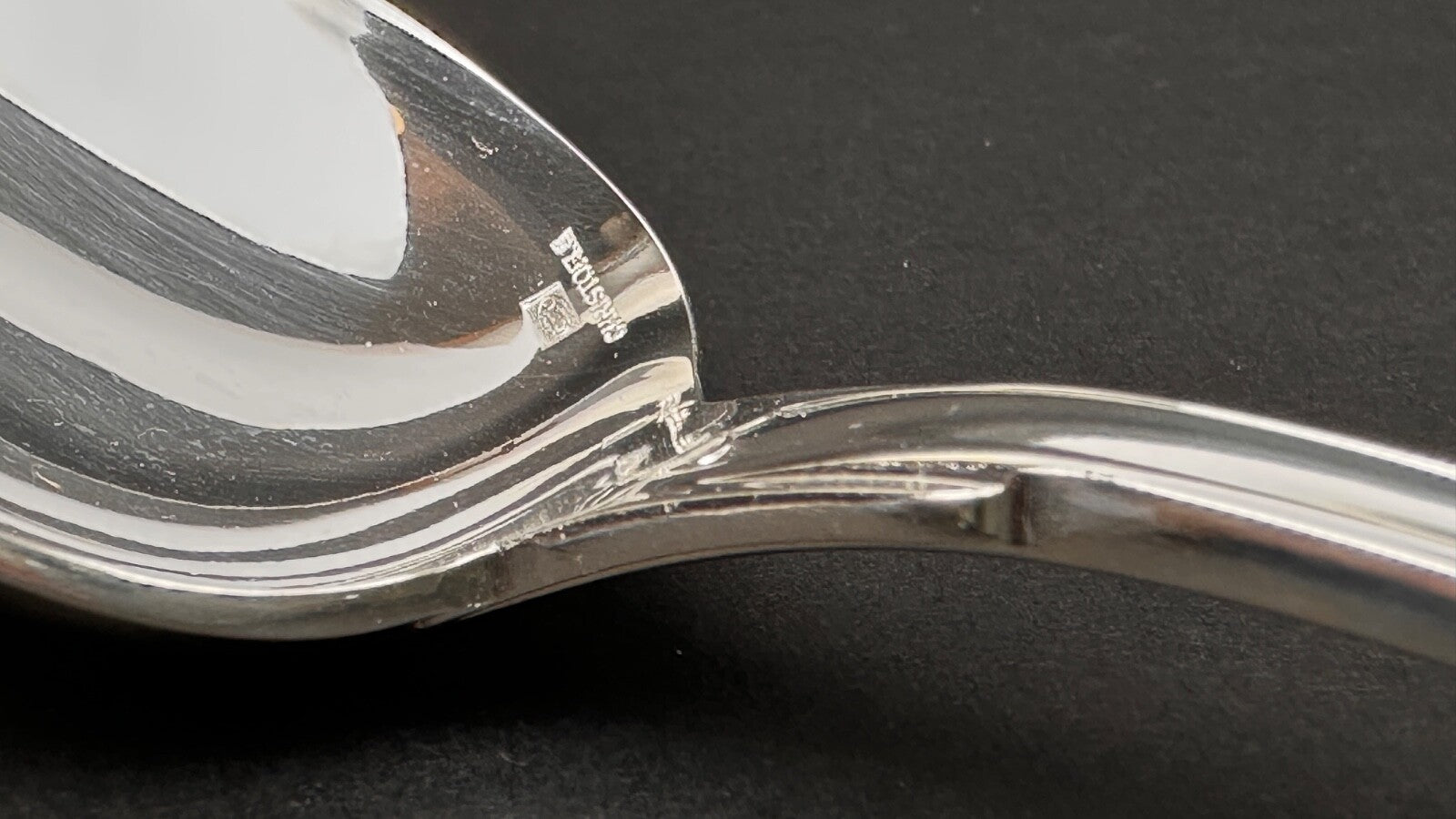 Christofle,  cuillère à dessert,  modèle Vendôme, Paris. Neuve.