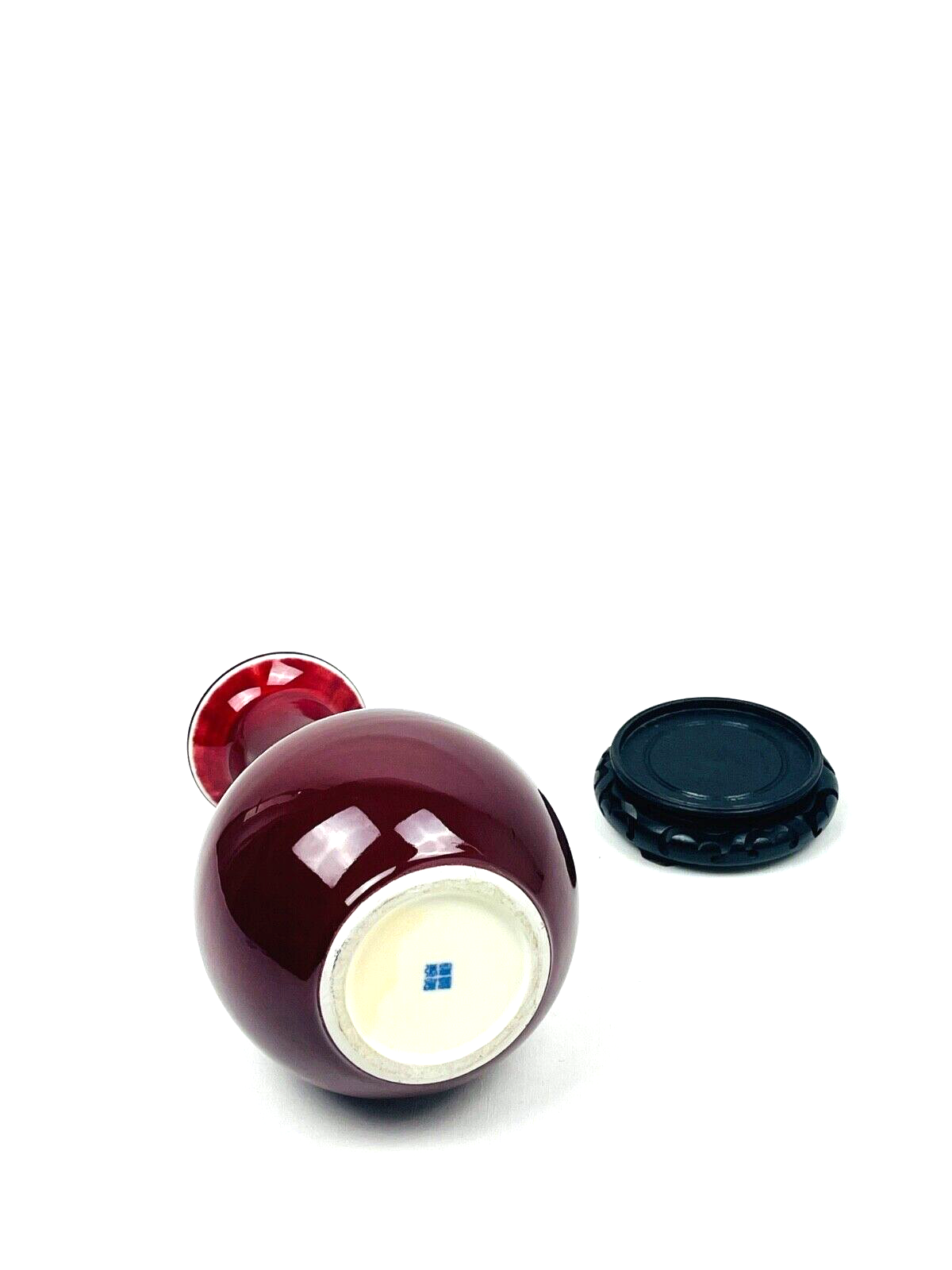 Vase en porcelaine de Chine, sang de boeuf