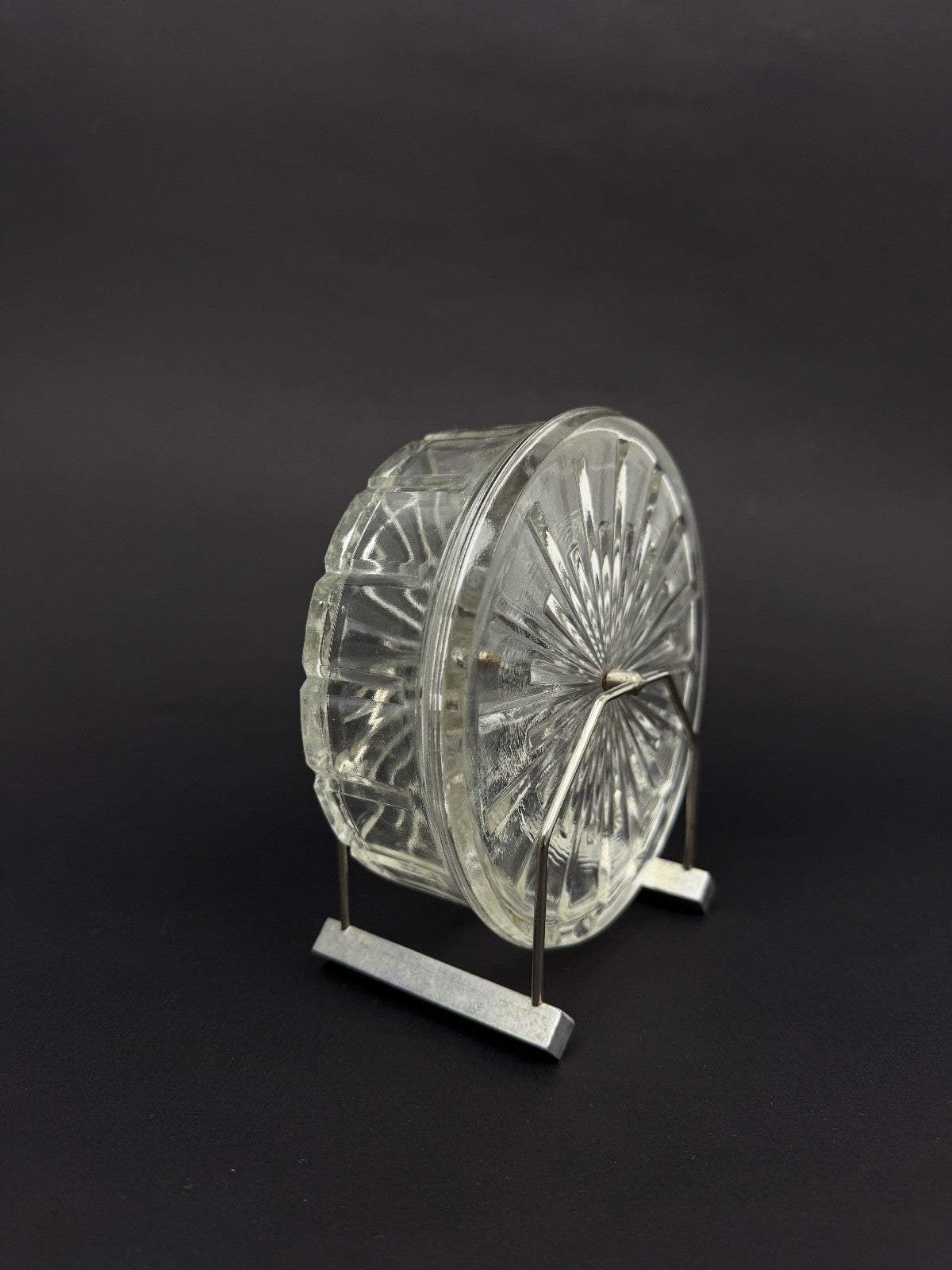 Roue à camembert en verre, rolling cheese