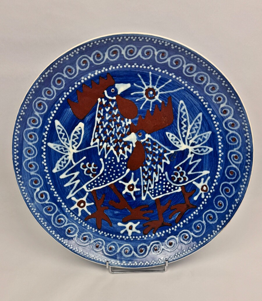 Grand plat en céramique aux coqs par Svend P. Jørgensen 1966 Ravnild Danmark