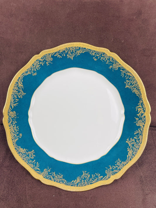 Théodore Haviland ,  assiette plate, forme Louis XV motif  Pompadour, verte