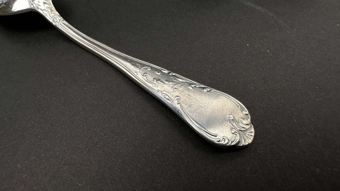 Série de 6 cuillères à moka style Louis XV Marly non Christofle