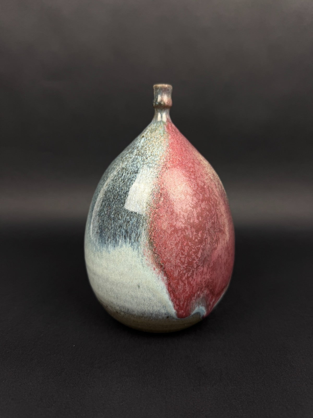 Vase en grès clair de lune, atelier Feu Follet, Penne (Lot-et-Garonne), XXe