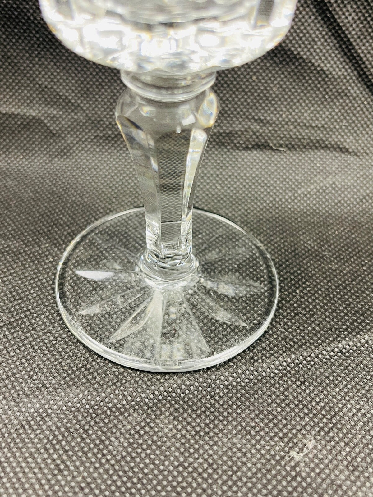 Verre à vin taille 1 en cristal Saint-Louis modèle Camargue