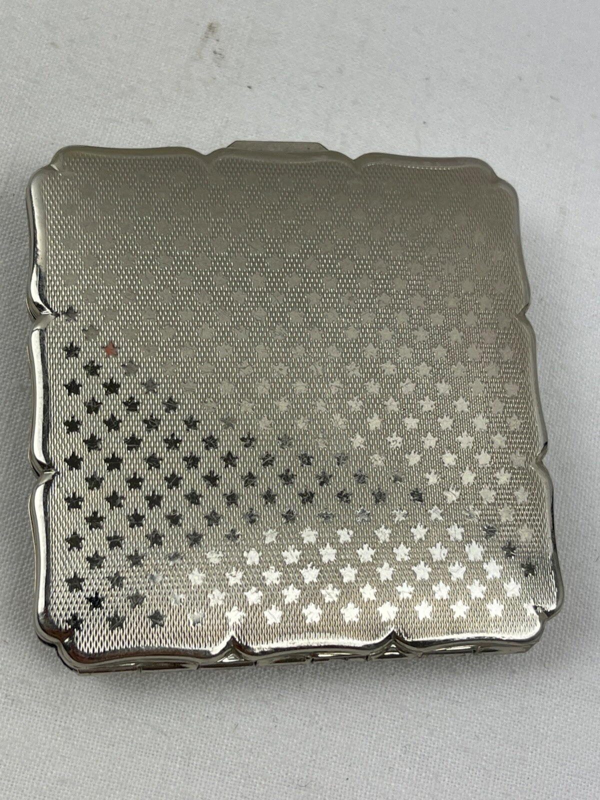 Poudrier  Stratton strass