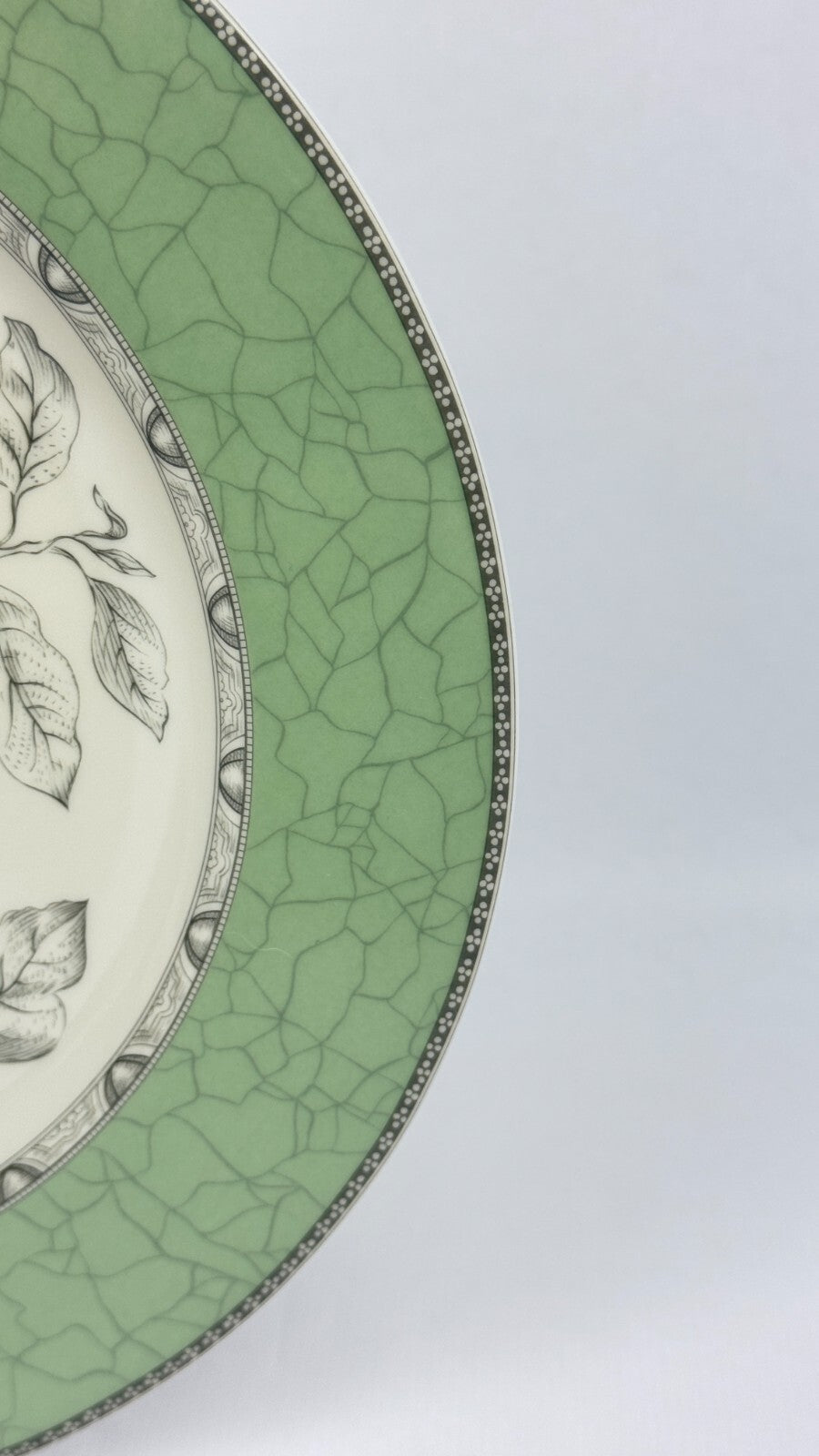 Pierre Frey pour Philippe Deshoulières, 6 assiettes de présentation Lorraine