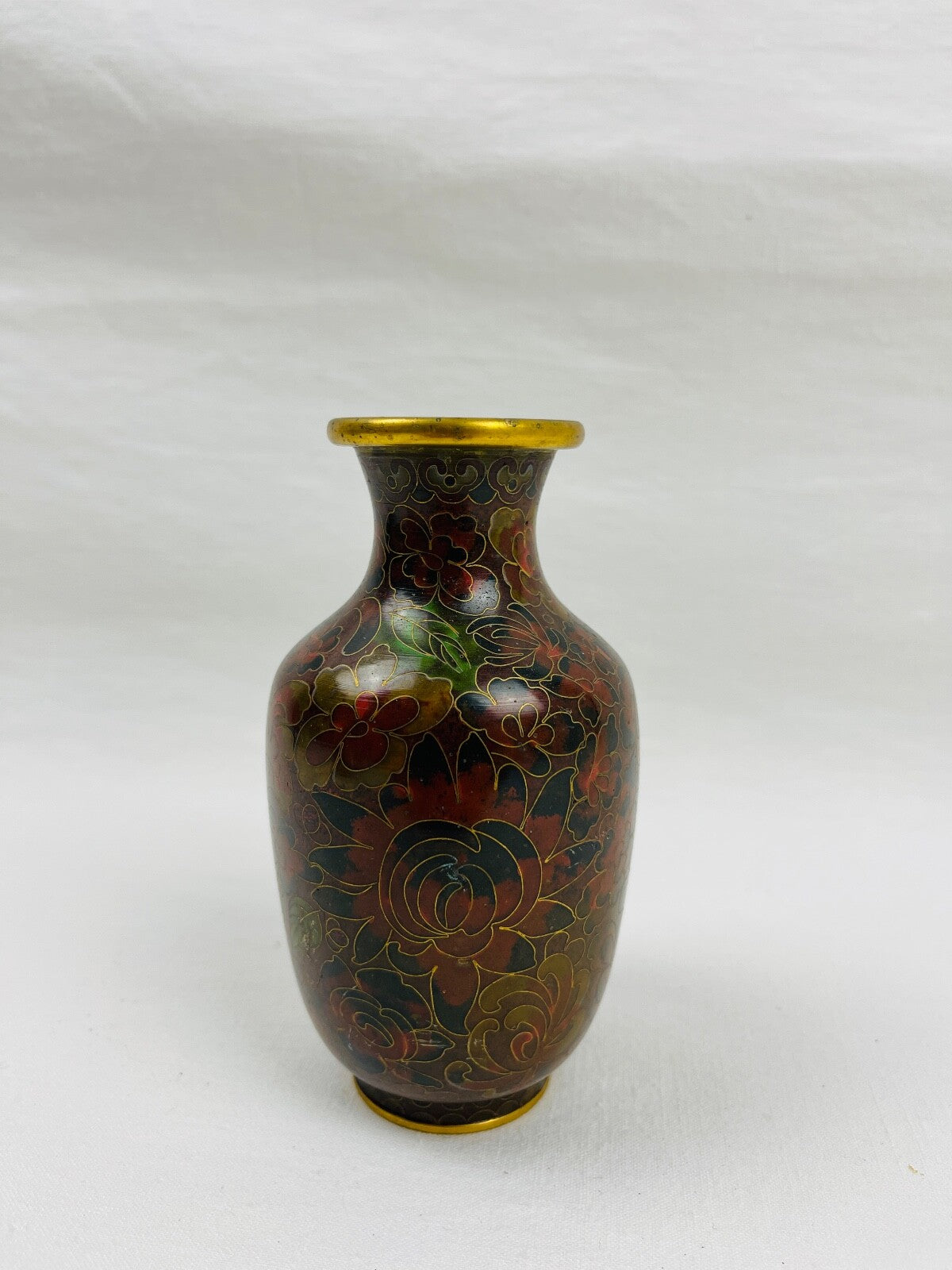 Joli vase en émaux cloisonnés