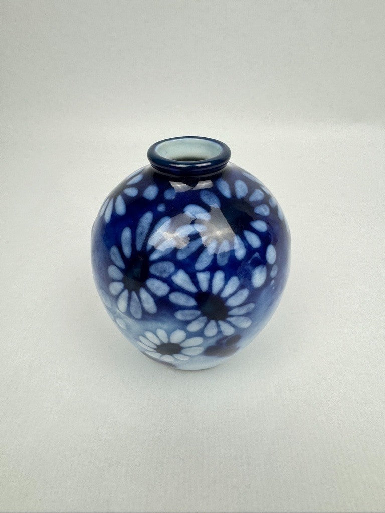 Vase n°1 - Tharaud Limoges – Porcelaine émaillée bleu et blanc