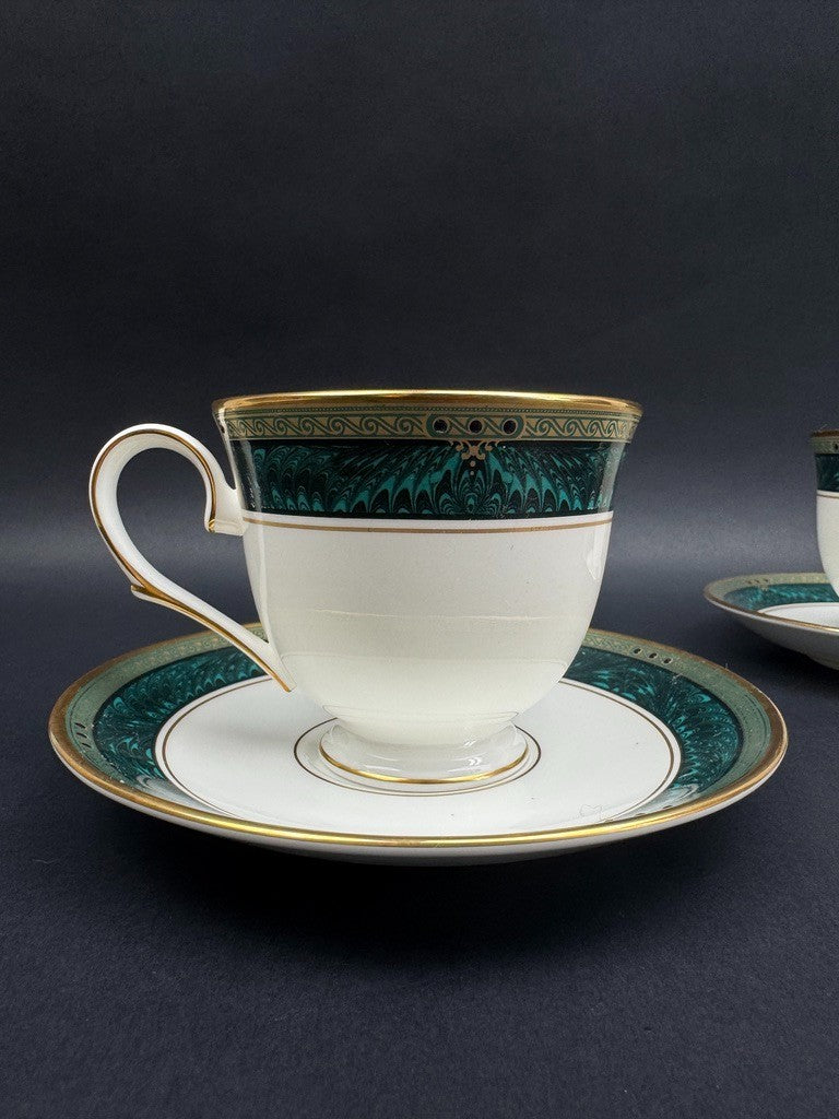 Lot 2 tasses à thé avec sous tasses et pot à lait Lenox Classic Edition USA