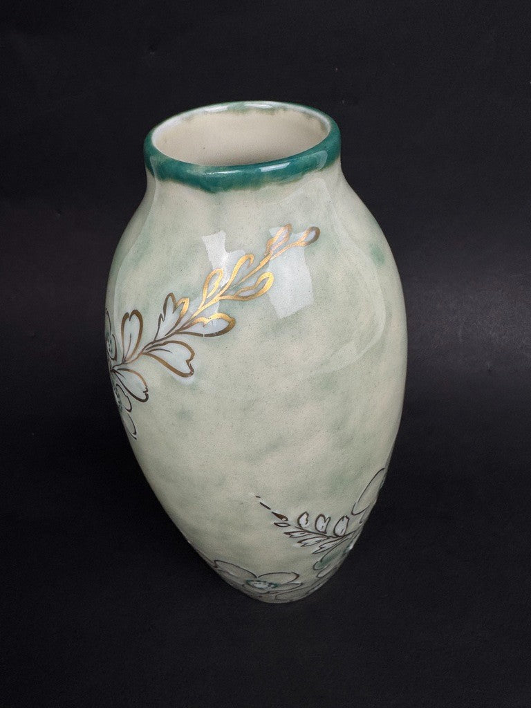 Vase n°8 manufacture Tharaud, vers 1950-1960, porcelaine émaillée céladon