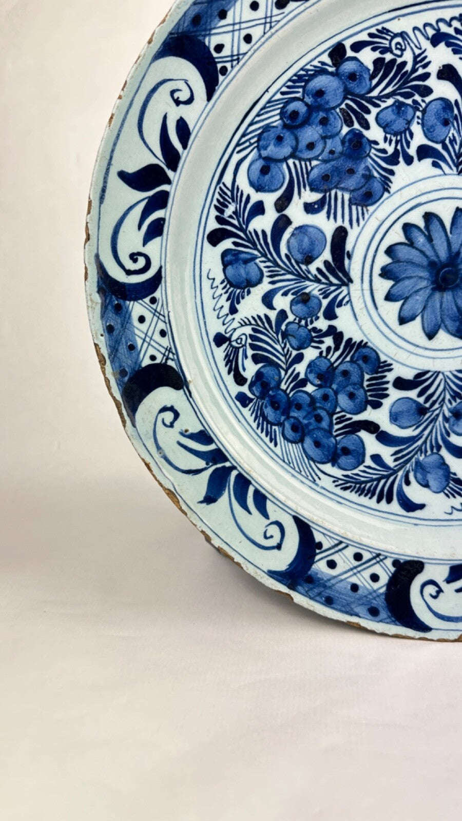 Grand Plat en faience 18ème  de Delft 35 cm
